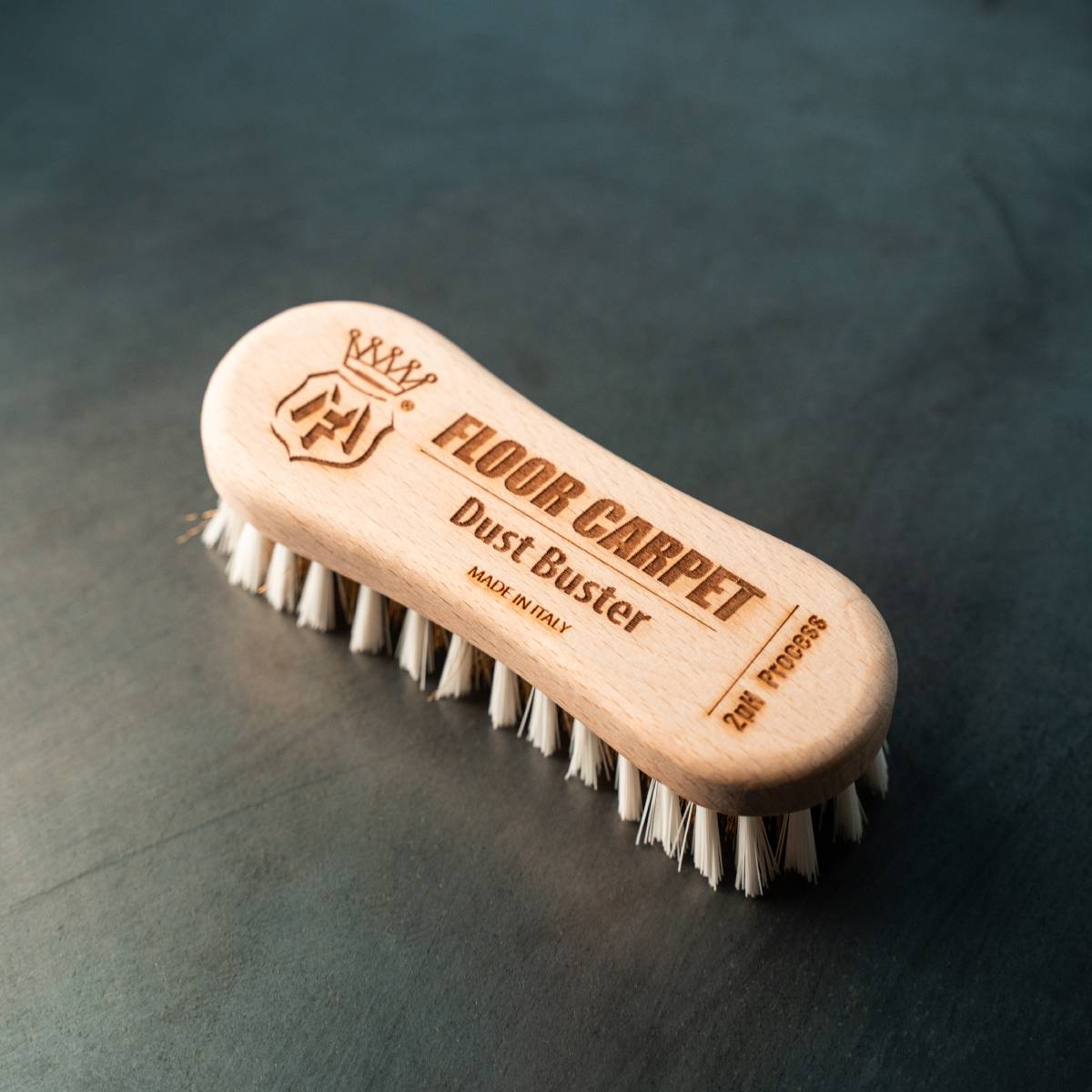 Labocosmetica FLOOR CARPET BRUSH – Professional Beech Wood Carpet Brush