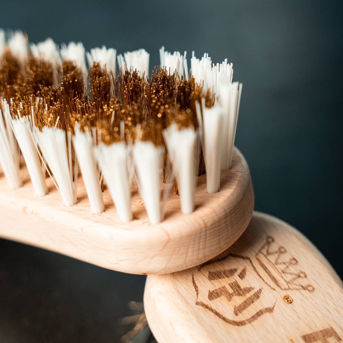 Labocosmetica FLOOR CARPET BRUSH – Professional Beech Wood Carpet Brush