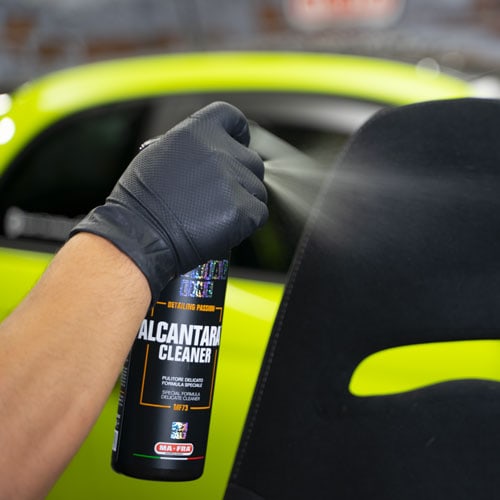 Maniac Alcantara Cleaner – Gentle & Effective Fabric Care for Alcantara® Surfaces