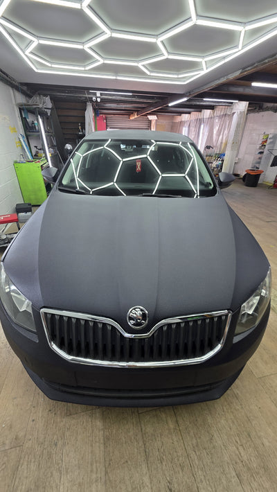 Skoda Oktavia black blue raptor