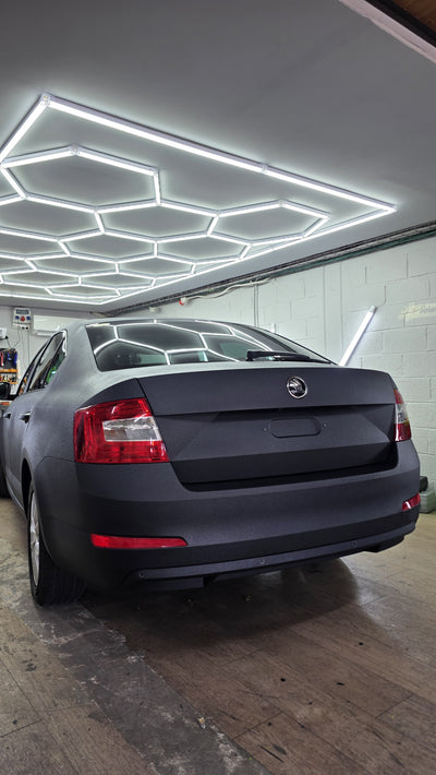 Skoda Oktavia black blue raptor