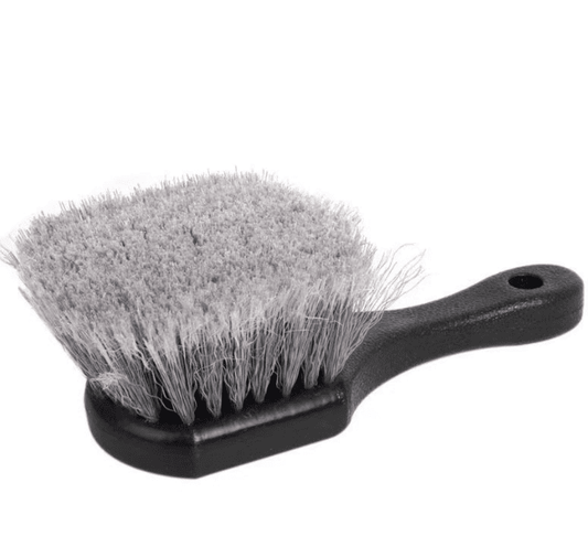 DTW DB019 – מברשת רחבה לניקוי צמיגים עם ידית קצרה