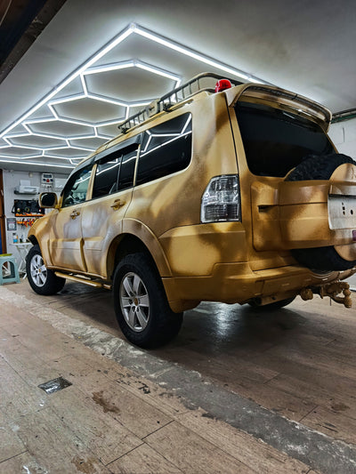 Mitsubishi Pajero desert camouflage raptor