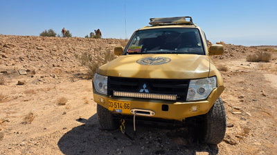 Mitsubishi Pajero desert camouflage raptor