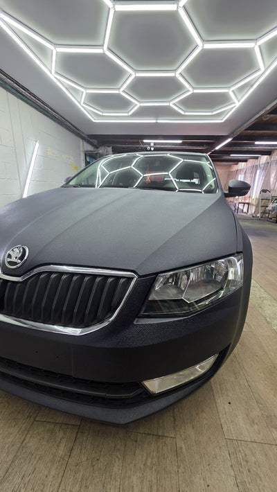 Skoda Oktavia black blue raptor